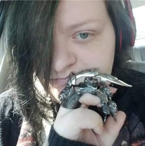 Meet your Posher, Adrien